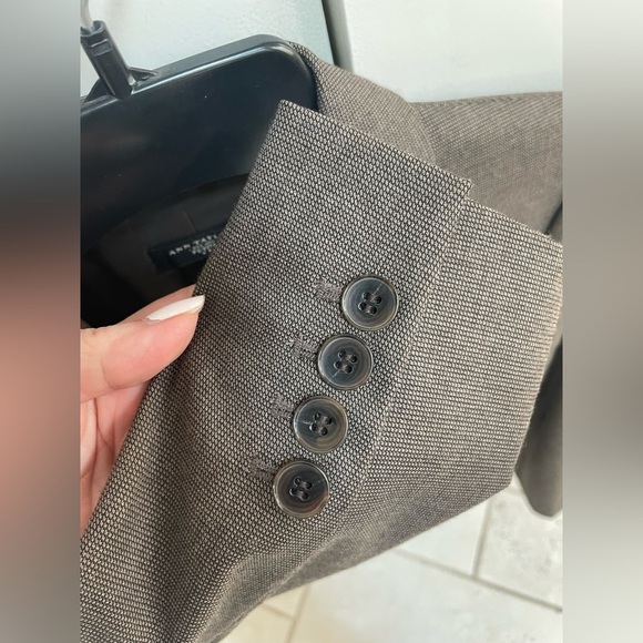 Ann Taylor Petite Long Sleeve One Button Fully Lined Fitted Blazer Jacket Cocoa - Picture 3 of 10